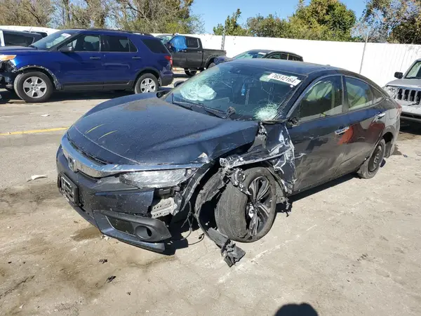 JHMFC1F93JX000613 2018 HONDA CIVIC - Image 1
