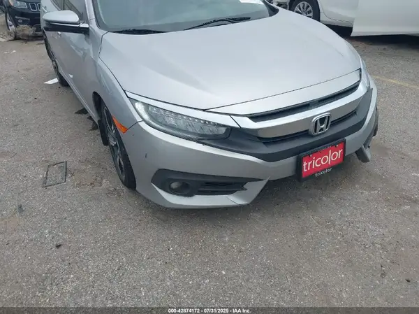 JHMFC1F93JX008064 2018 HONDA CIVIC - Image 1