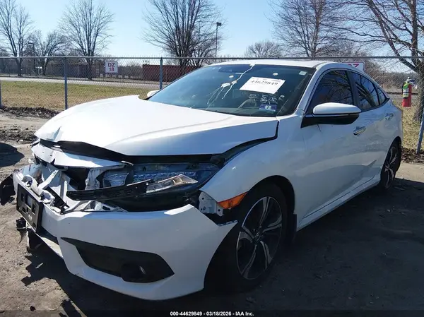 JHMFC1F93JX027262 2018 HONDA CIVIC - Image 2