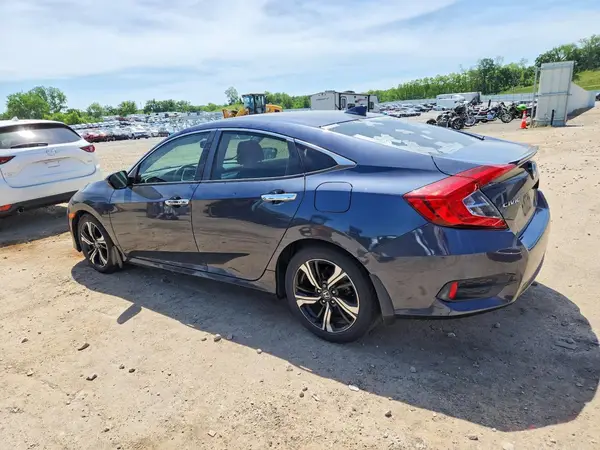 JHMFC1F94JX008042 2018 HONDA CIVIC - Image 2