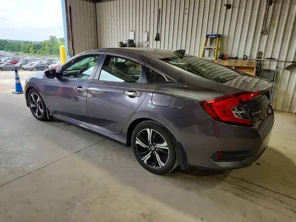 JHMFC1F94JX030736 2018 HONDA CIVIC - Image 2