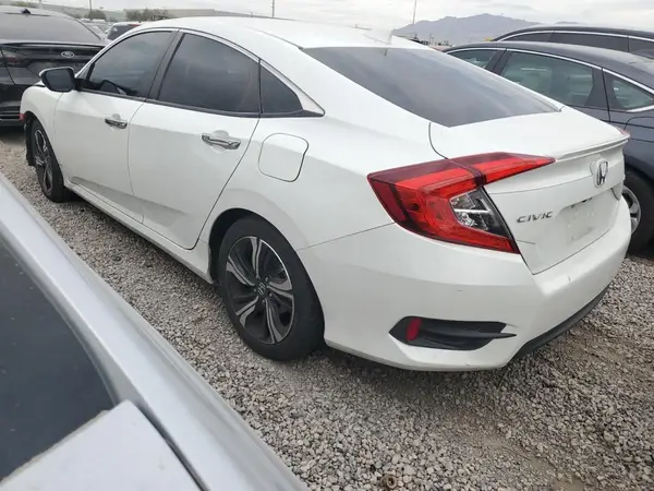 JHMFC1F94JX037007 2018 HONDA CIVIC - Image 2