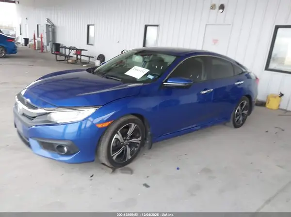 JHMFC1F95JX003920 2018 HONDA CIVIC - Image 2