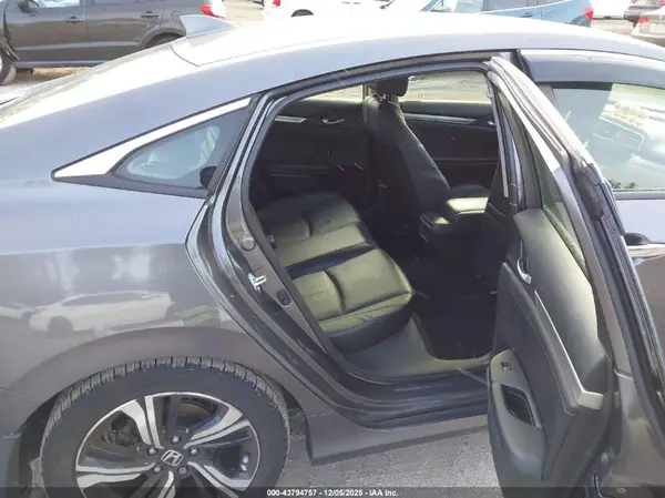 JHMFC1F95JX025402 2018 HONDA CIVIC - Image 8