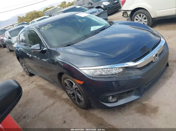JHMFC1F96JX003957 2018 HONDA CIVIC - Image 1