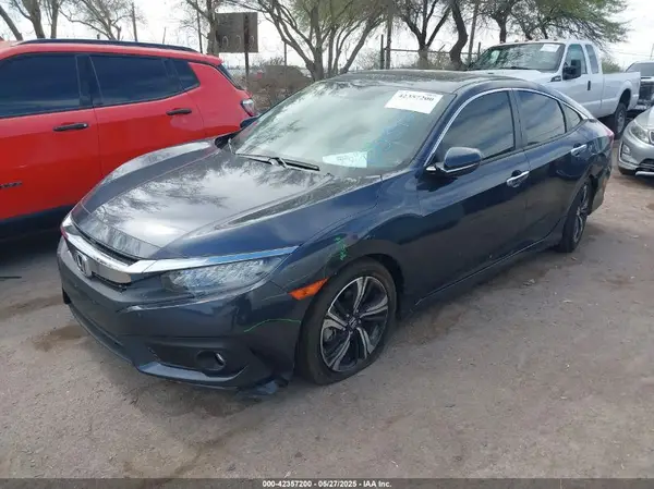 JHMFC1F96JX003957 2018 HONDA CIVIC - Image 2