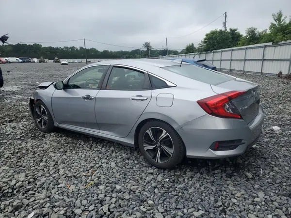 JHMFC1F96JX015011 2018 HONDA CIVIC - Image 2