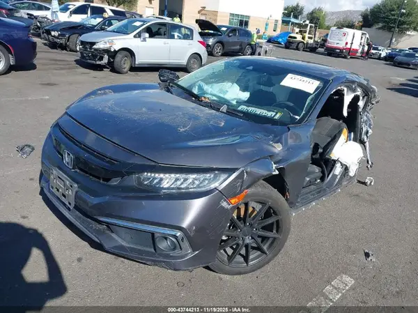 JHMFC1F96KX010974 2019 HONDA CIVIC - Image 2