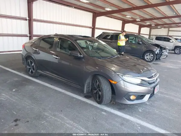 JHMFC1F9XJX021376 2018 HONDA CIVIC - Image 1