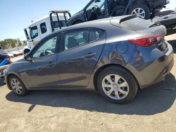 JM1BM1J71G1322004 2016 MAZDA 3 - Image 2