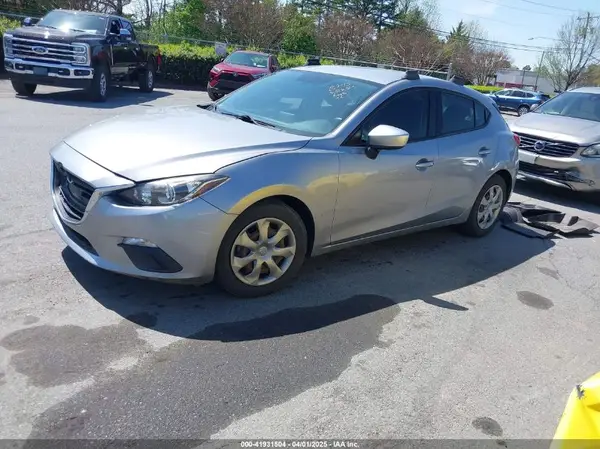 JM1BM1J73G1341721 2016 MAZDA 3 - Image 2
