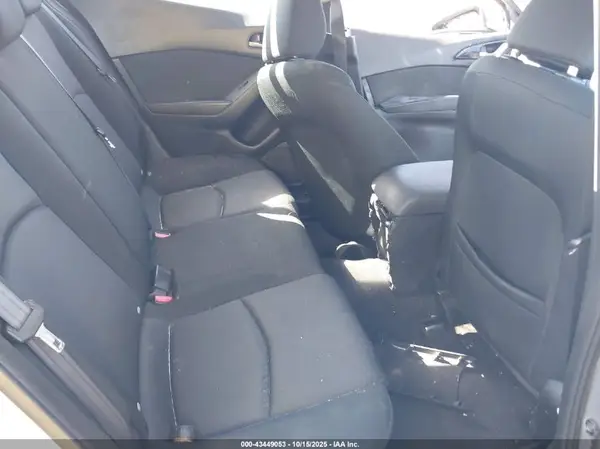 JM1BM1J75G1324001 2016 MAZDA 3 - Image 8