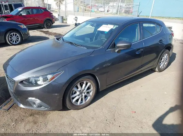 JM1BM1L73G1344213 2016 MAZDA 3 - Image 2