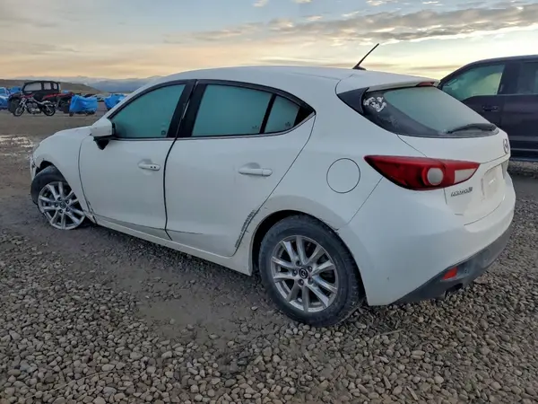 JM1BM1L74G1281137 2016 MAZDA 3 - Image 2
