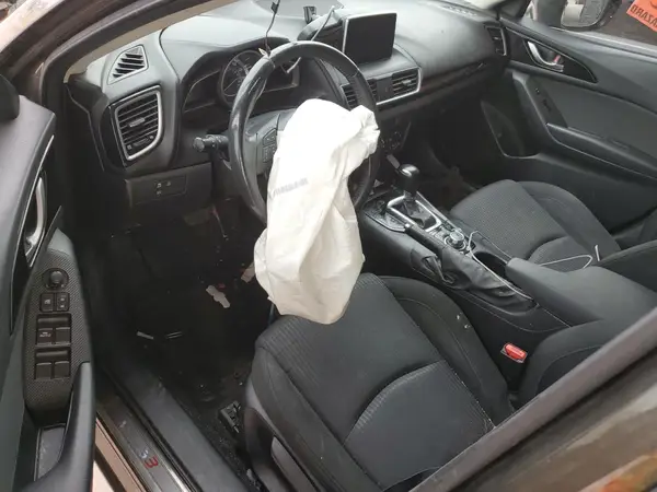 JM1BM1L77G1280032 2016 MAZDA 3 - Image 8