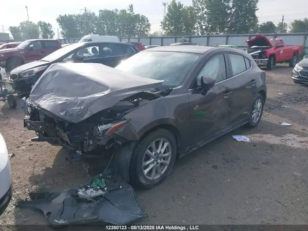 JM1BM1M30G1345170 2016 MAZDA 3 - Image 2