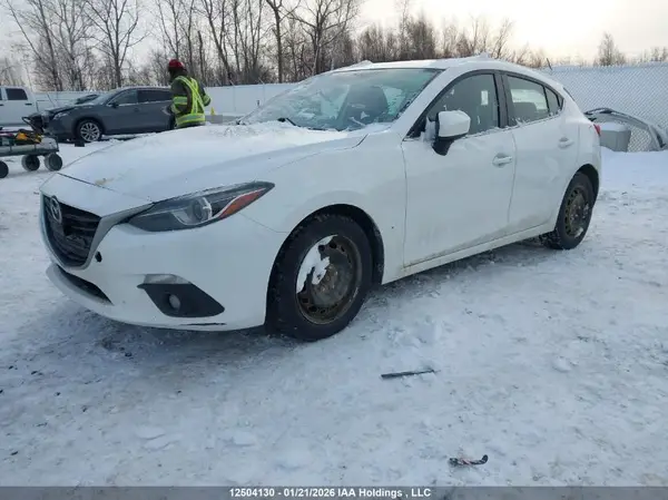 JM1BM1M32G1300702 2016 MAZDA 3 - Image 2
