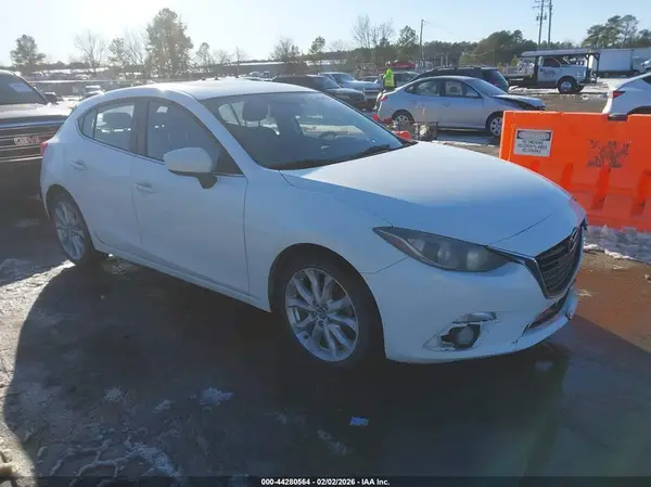 JM1BM1M38G1292038 2016 MAZDA 3 - Image 1