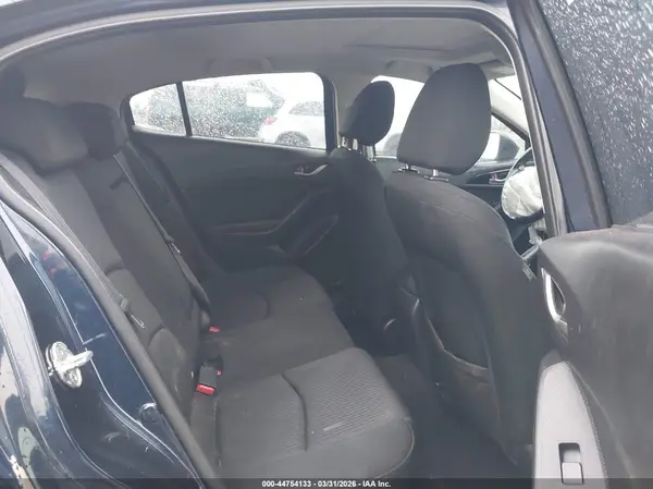 JM1BM1M76G1331681 2016 MAZDA 3 - Image 8