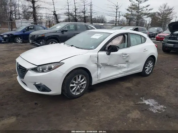 JM1BM1M76G1340672 2016 MAZDA 3 - Image 2