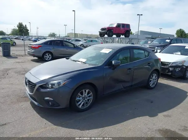 JM1BM1M79G1300019 2016 MAZDA 3 - Image 2