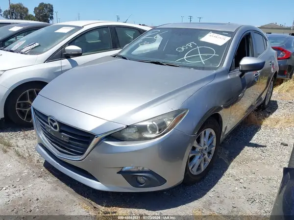 JM1BM1M7XG1349228 2016 MAZDA 3 - Image 2