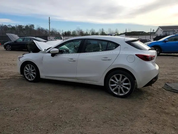 JM1BM1N34G1332579 2016 MAZDA 3 - Image 2