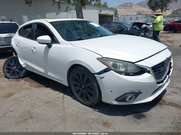 JM1BM1N71G1283330 2016 MAZDA 3 - Image 1