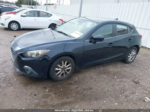 JM1BM1N7XG1326093 2016 MAZDA 3 - Image 2