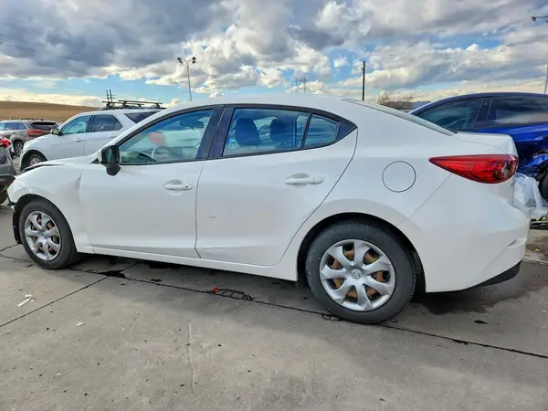 JM1BM1T70G1293625 2016 MAZDA 3 - Image 2