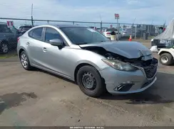 JM1BM1T70G1335033 2016 MAZDA 3