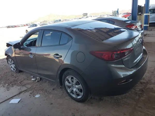 JM1BM1T70G1345805 2016 MAZDA 3 - Image 2