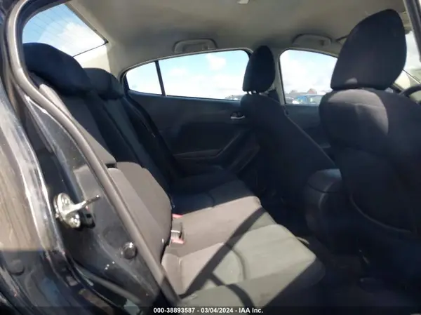 JM1BM1T77G1317385 2016 MAZDA 3 - Image 8