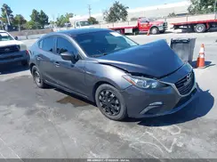 JM1BM1T7XG1290375 2016 MAZDA 3