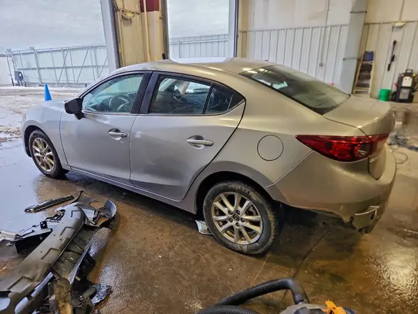 JM1BM1U70G1324483 2016 MAZDA 3 - Image 2