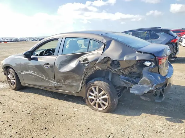 JM1BM1U71G1276928 2016 MAZDA 3 - Image 2