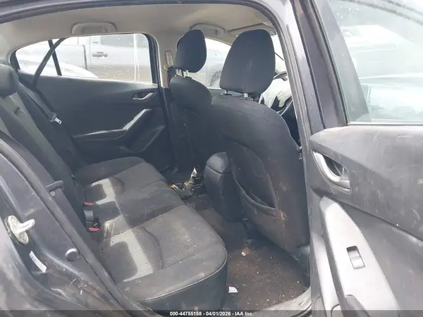 JM1BM1U75G1285650 2016 MAZDA 3 - Image 8