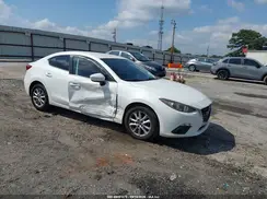 JM1BM1U75G1294302 2016 MAZDA 3