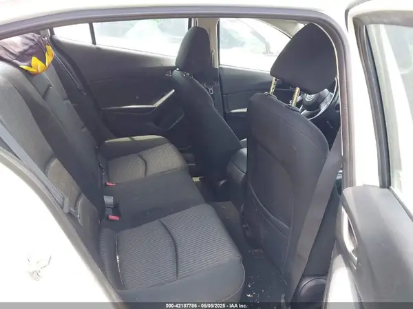 JM1BM1U76G1324584 2016 MAZDA 3 - Image 8