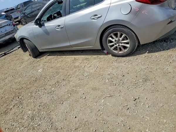 JM1BM1U76G1335410 2016 MAZDA 3 - Image 2