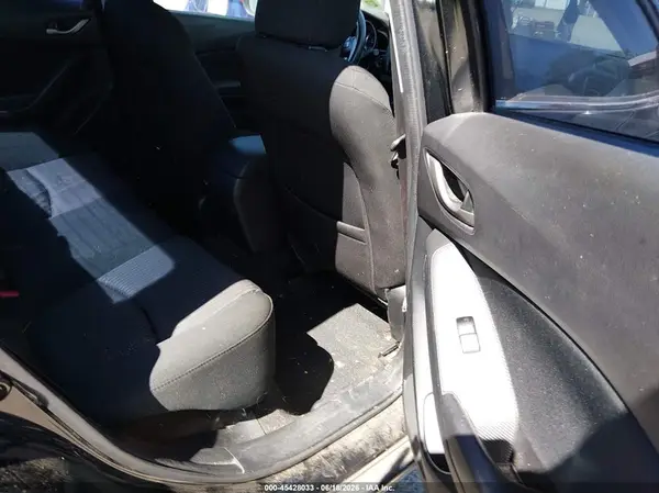 JM1BM1U77G1297329 2016 MAZDA 3 - Image 8