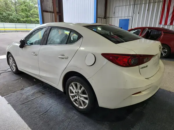 JM1BM1U78G1303963 2016 MAZDA 3 - Image 2
