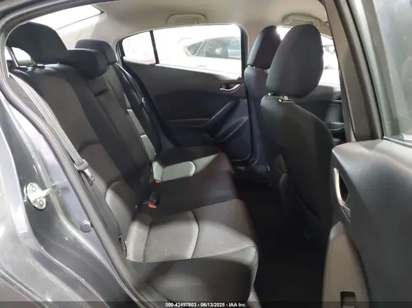 JM1BM1U79G1303437 2016 MAZDA 3 - Image 8