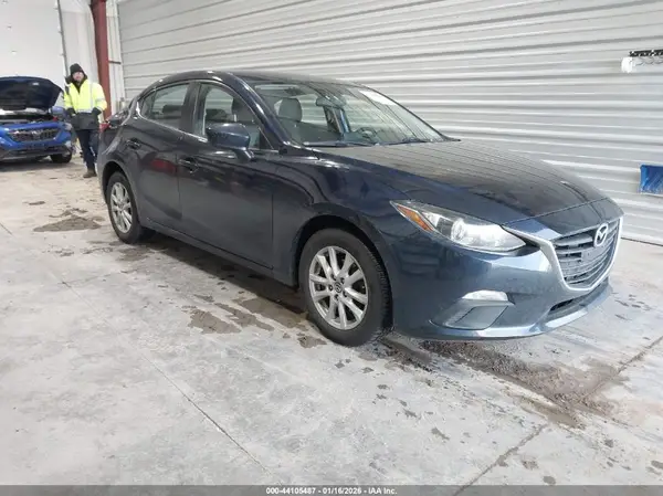 JM1BM1U79G1303714 2016 MAZDA 3 - Image 1