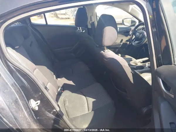 JM1BM1U79G1324014 2016 MAZDA 3 - Image 8
