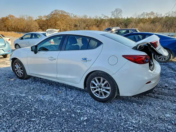 JM1BM1U7XG1294120 2016 MAZDA 3 - Image 2