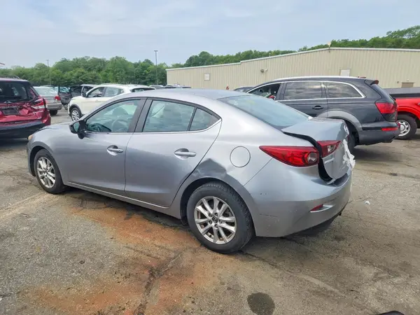 JM1BM1U7XG1314978 2016 MAZDA 3 - Image 2