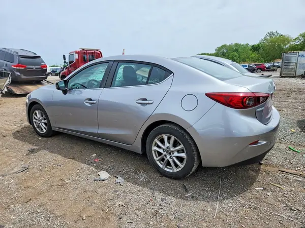 JM1BM1U7XG1334986 2016 MAZDA 3 - Image 2