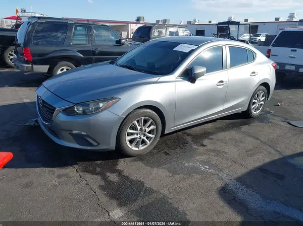 JM1BM1U7XG1337841 2016 MAZDA 3 - Image 2
