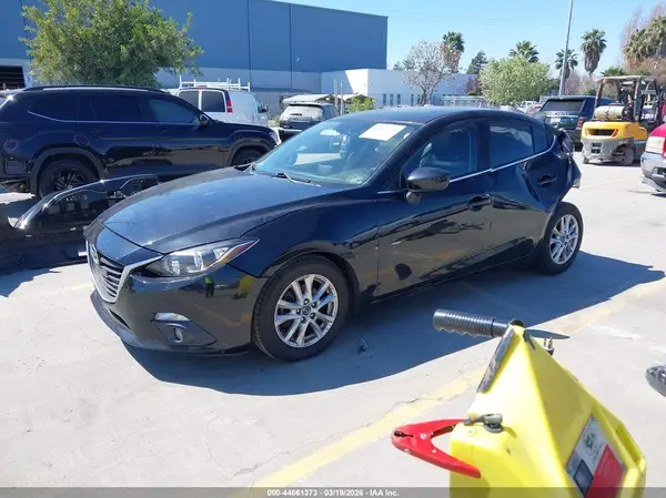 JM1BM1V73G1354303 2016 MAZDA 3 - Image 2